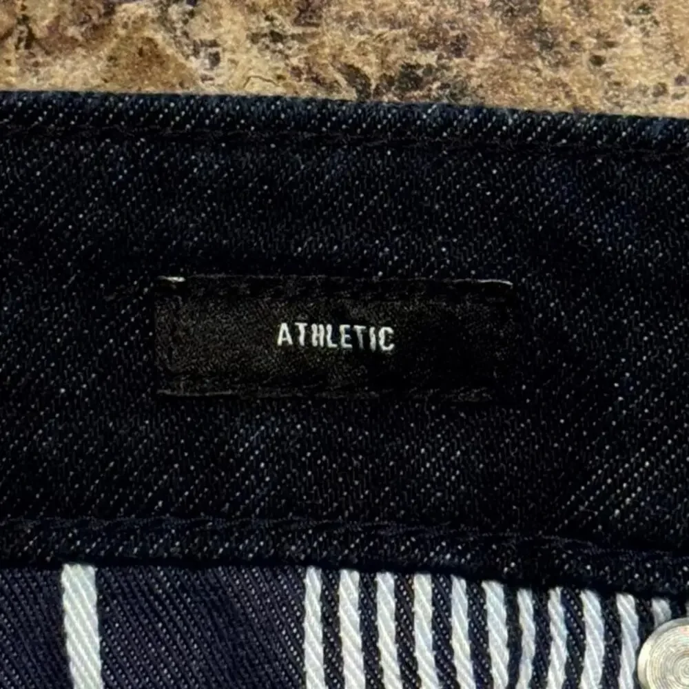 Bonobos Jeans Athletic Straight Dark Wash Blue 32x28 Minimalist Casual Normcore